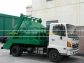 Xe chở bùn 3 khối Hino kiểu lúc lắc