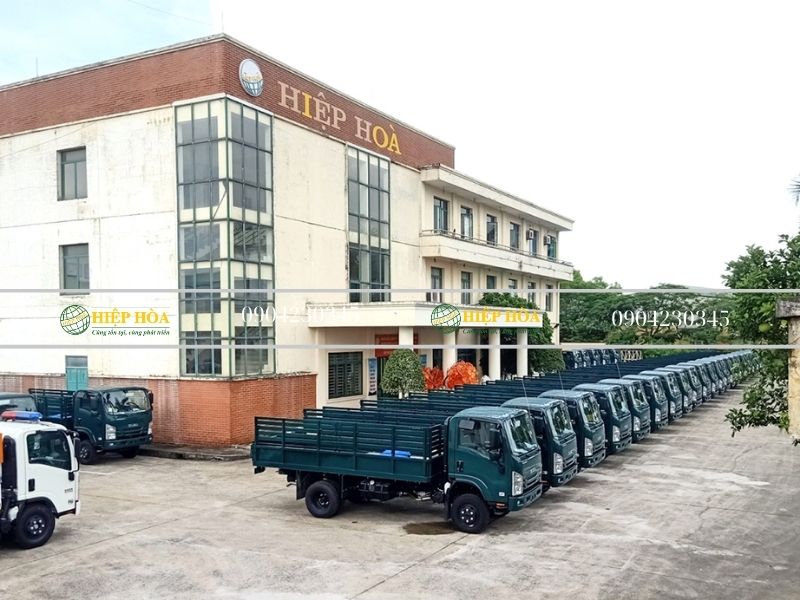 xe-cho-quan-cho-phuong-tien Xe chở quân, chở phương tiện