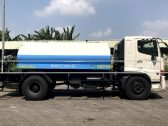 Xe phun nước rửa đường 8 khối Hino