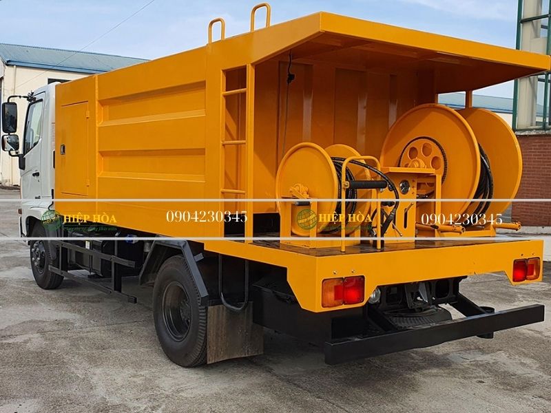 Xe thông tắc cống 5 khối Hino Xe thông tắc cống 5 khối Hino