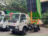 Xe thu gom rác 1,5 tấn ISUZU có thùng chứa rác được thiết kế tách rời khỏi xe